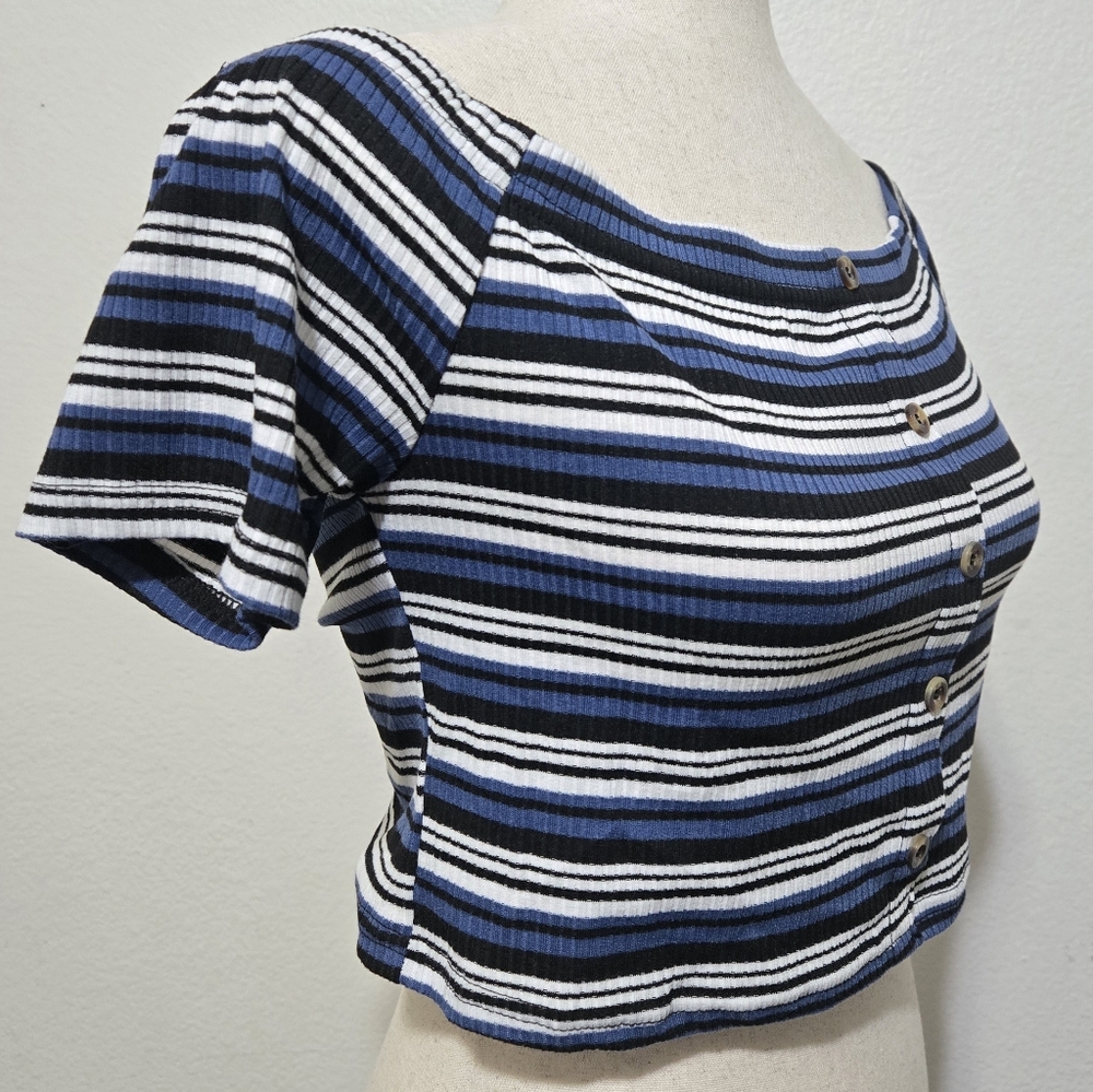 Peachy Girl Striped Ribbed Crop Top Size Large Blue White Black NWT Large - Picture 4 of 12